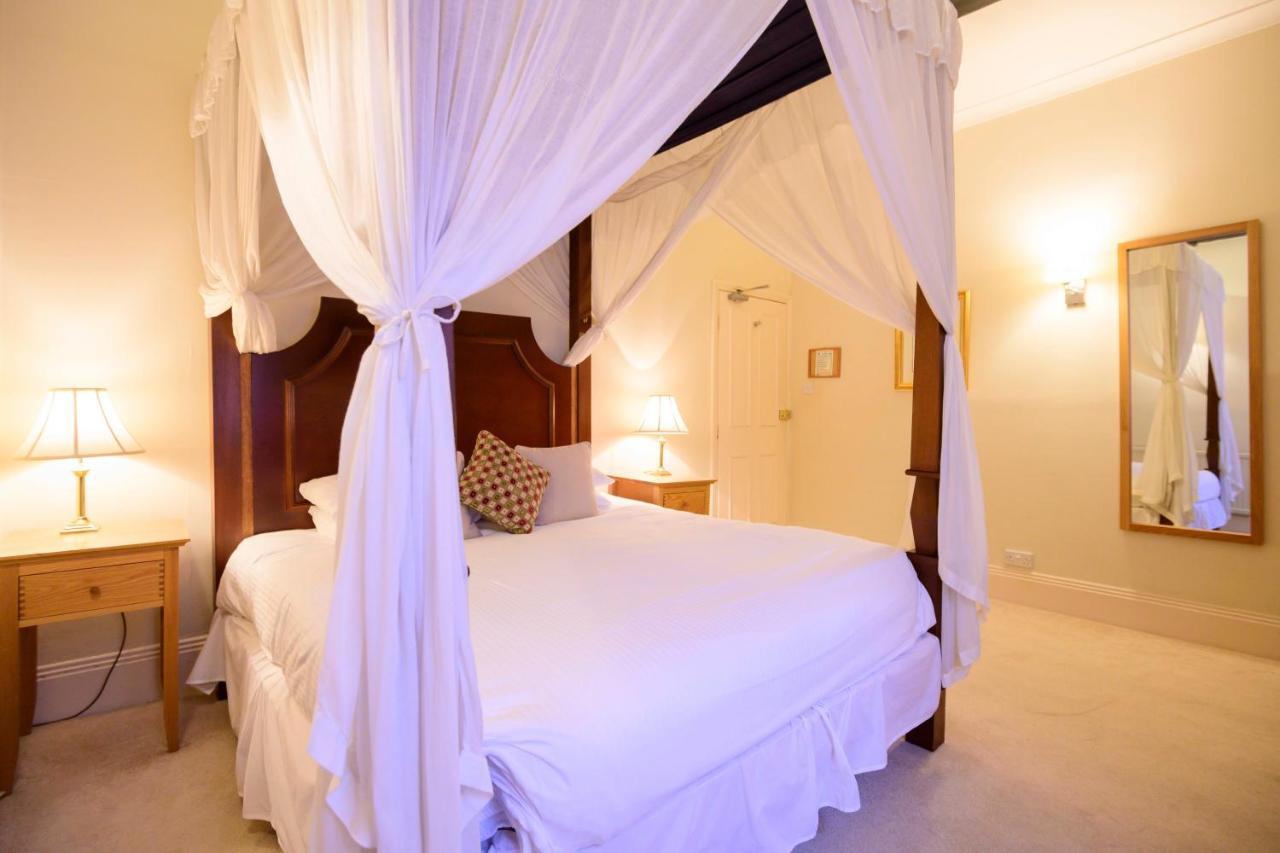 The Swan Hotel - Bradford-On-Avon Luaran gambar
